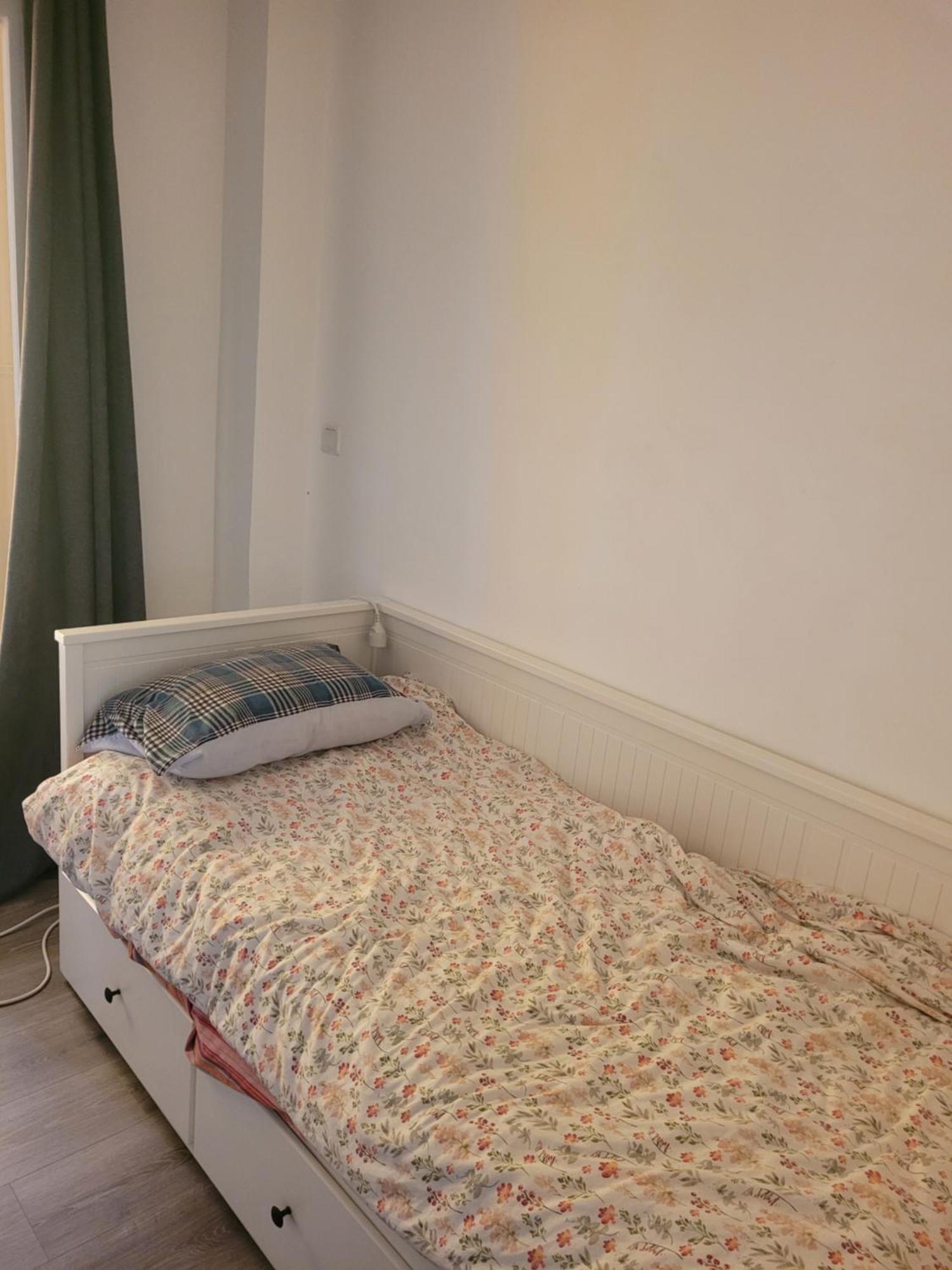 Rooms For Vacation فالوريس المظهر الخارجي الصورة